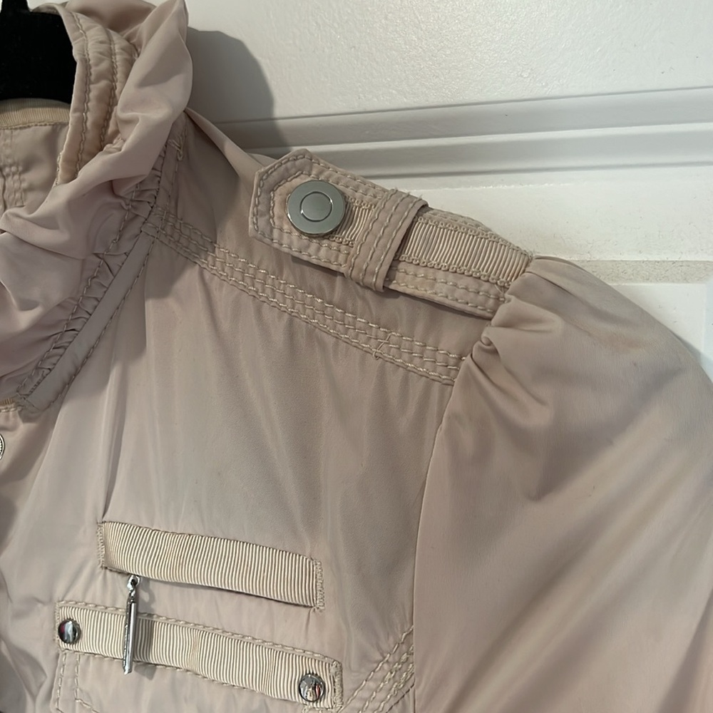 Tan jacket - Picture 6 of 10